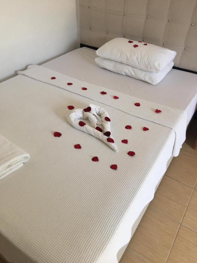 Ugur Beach Hotel เกเมร์ ภายนอก รูปภาพ
