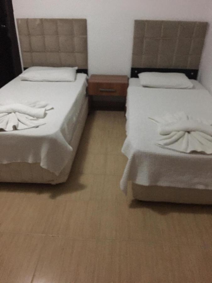 Ugur Beach Hotel เกเมร์ ภายนอก รูปภาพ