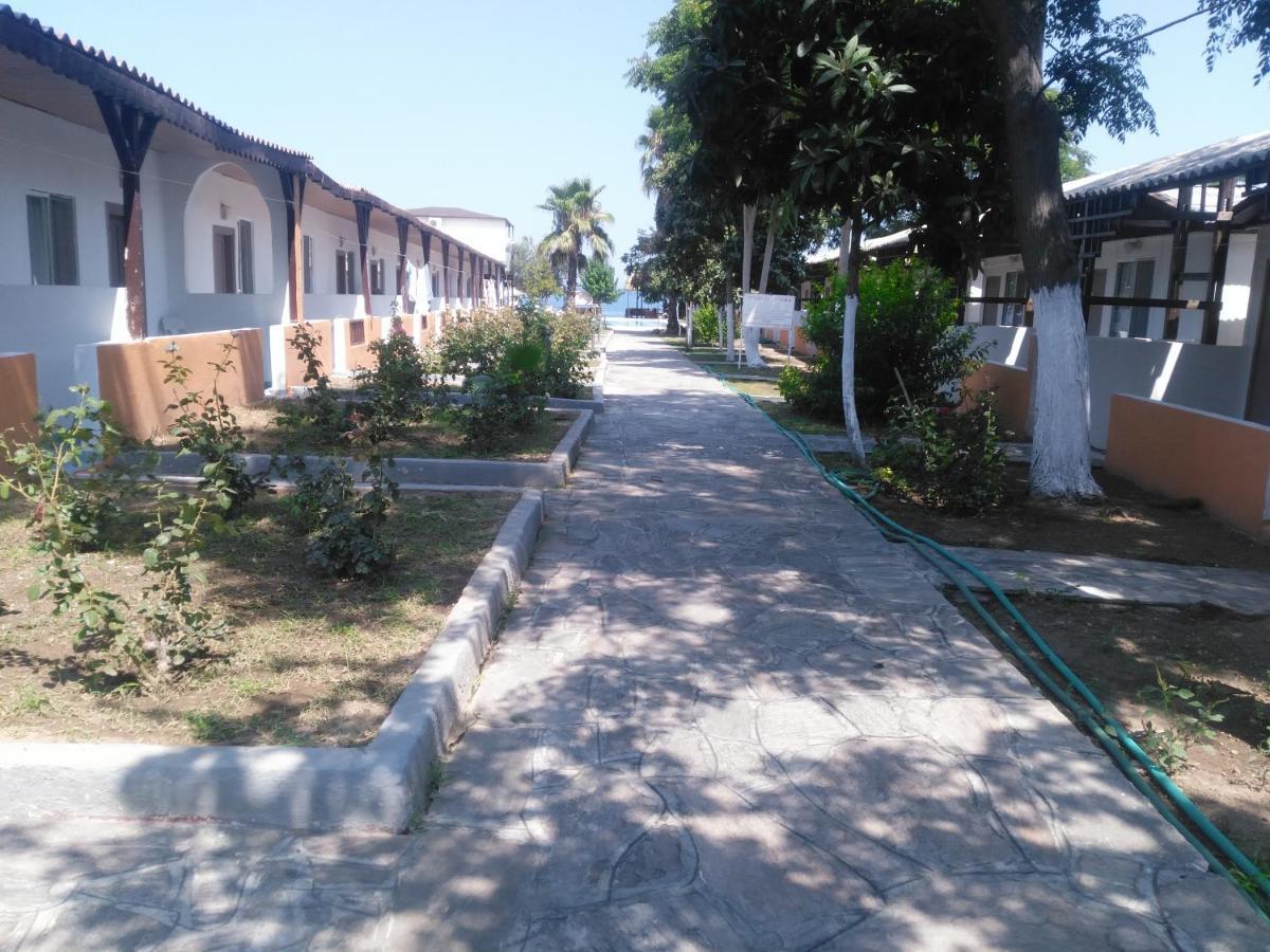 Ugur Beach Hotel เกเมร์ ภายนอก รูปภาพ
