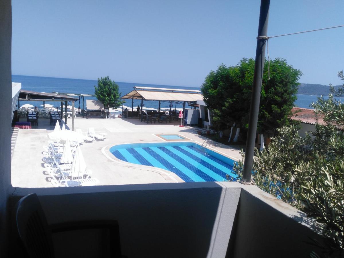 Ugur Beach Hotel เกเมร์ ภายนอก รูปภาพ
